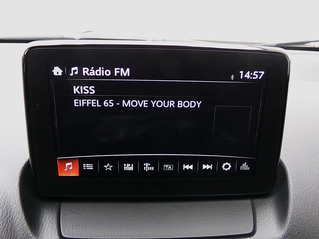 O419V08137_27.webp_CX-3 Revolution 2.0 Skyactiv-G 89 kW manuál