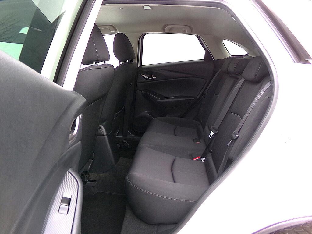 O419V08137_31.webp_CX-3 Revolution 2.0 Skyactiv-G 89 kW manuál