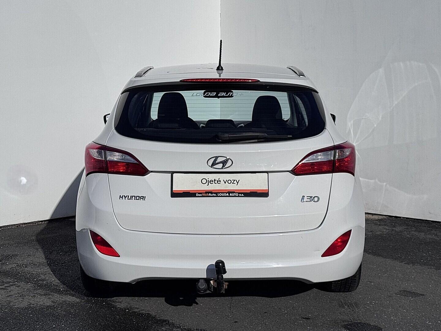 O419V08141_17.webp_I30  1.6 GDi 88 kW manuál