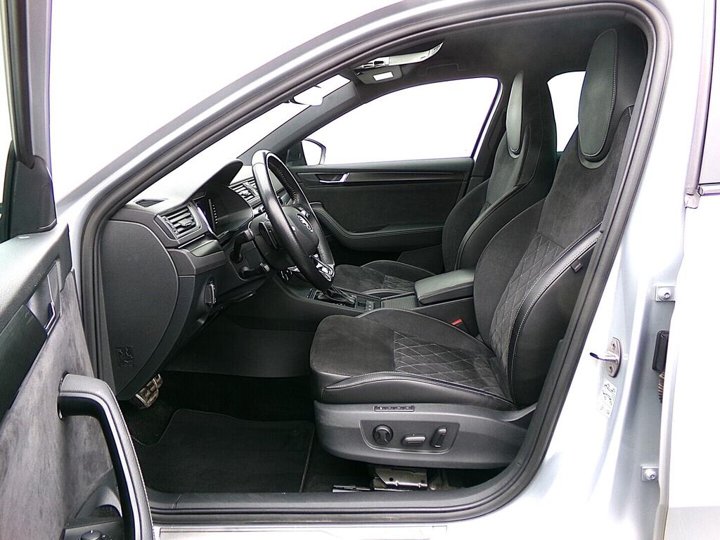 O419V08148_20.webp_SUPERB SportLine 2.0 TDI 147 kW automat, DPH