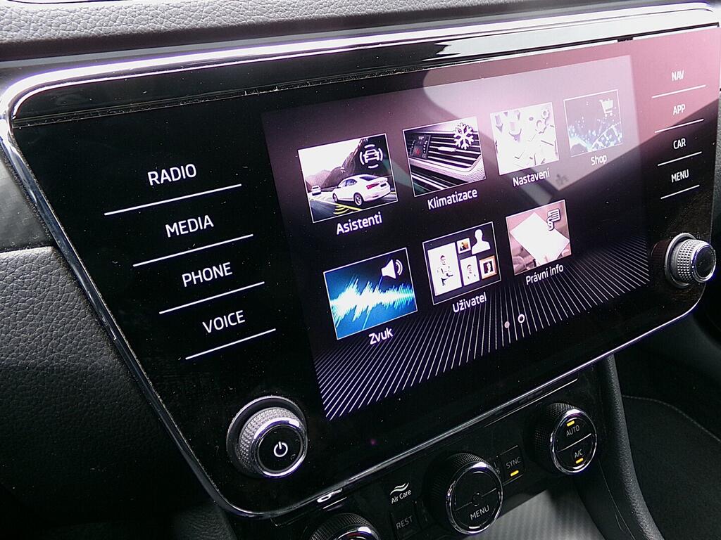 O419V08148_26.webp_SUPERB SportLine 2.0 TDI 147 kW automat, DPH