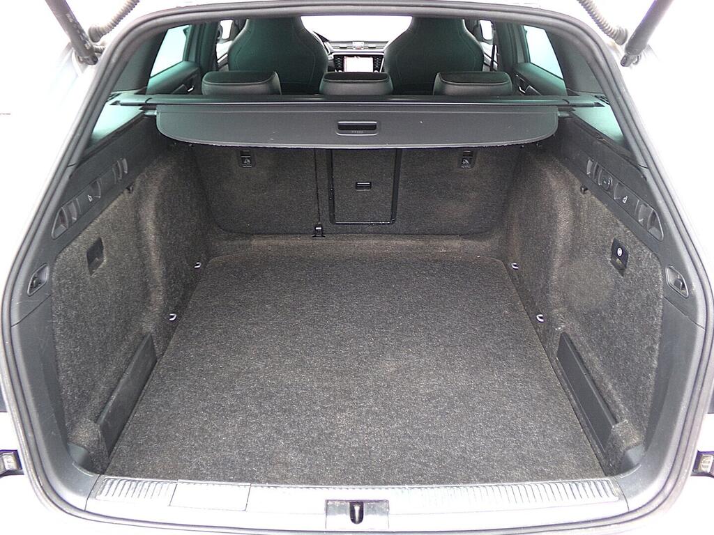 O419V08148_35.webp_SUPERB SportLine 2.0 TDI 147 kW automat, DPH