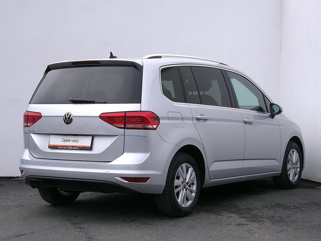 O419V08149_11.webp_TOURAN Highline 2.0 TDI 110 kW automat, DPH