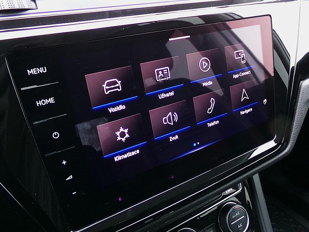 O419V08149_25.webp_TOURAN Highline 2.0 TDI 110 kW automat, DPH