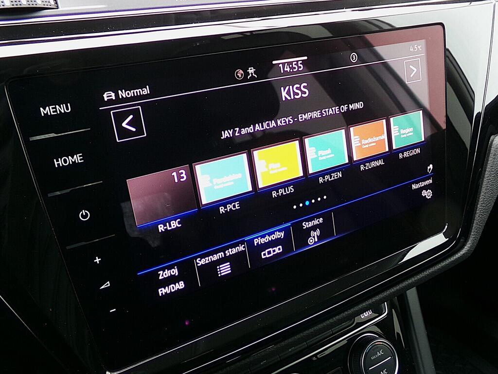 O419V08149_29.webp_TOURAN Highline 2.0 TDI 110 kW automat, DPH