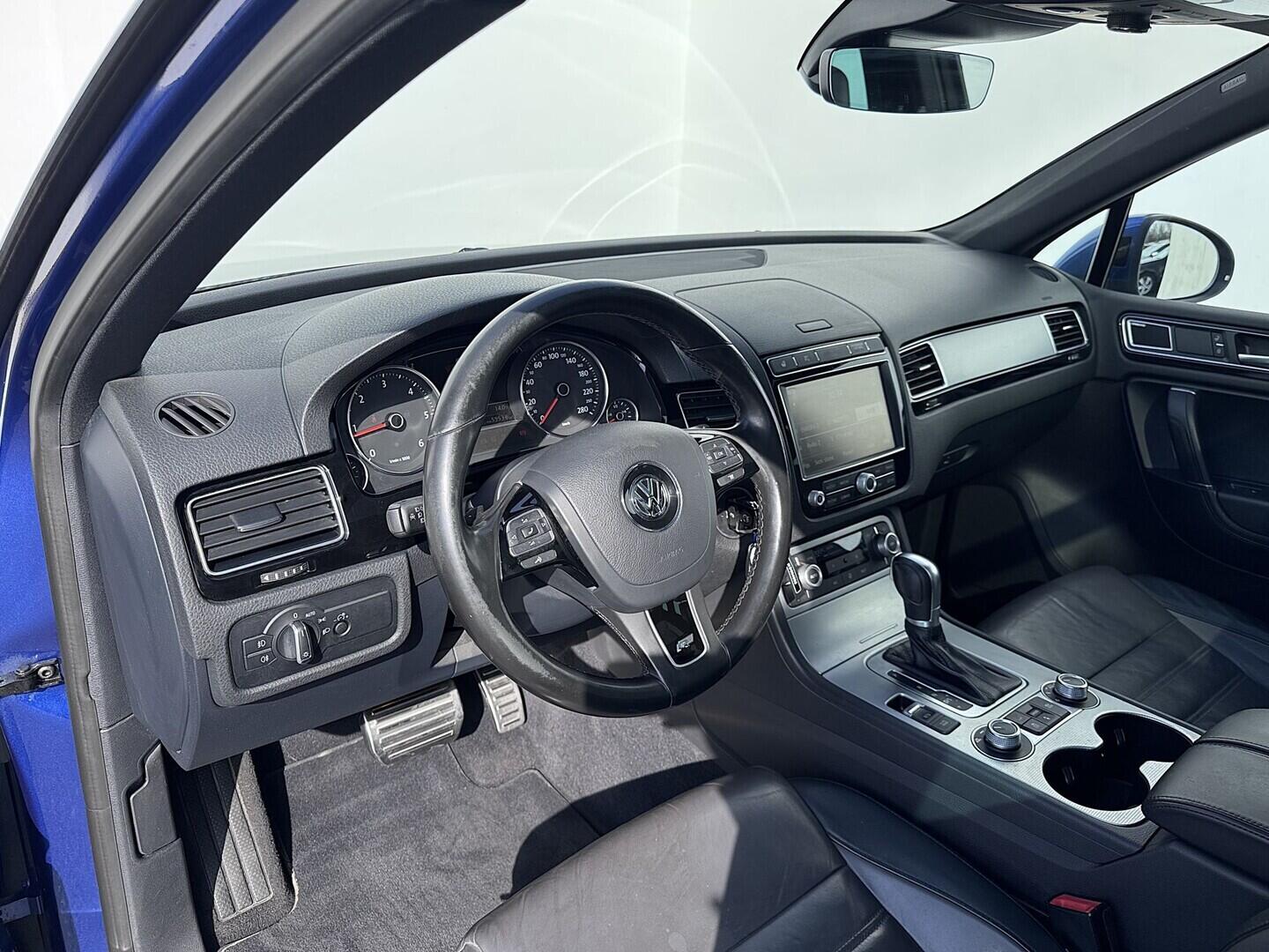 O419V08150_19.webp_TOUAREG R-line 3.0 TDI 193 kW automat, DPH