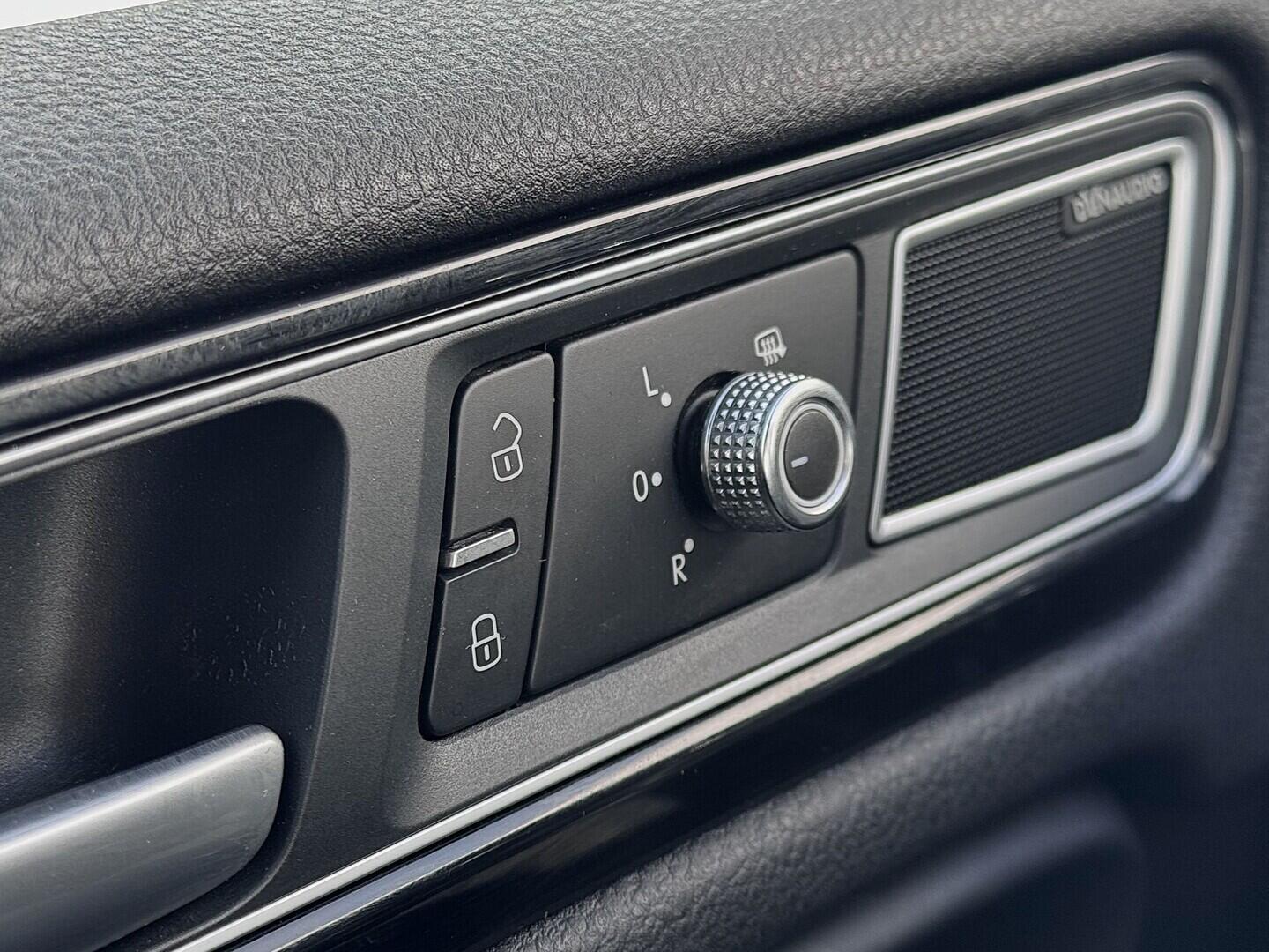 O419V08150_23.webp_TOUAREG R-line 3.0 TDI 193 kW automat, DPH