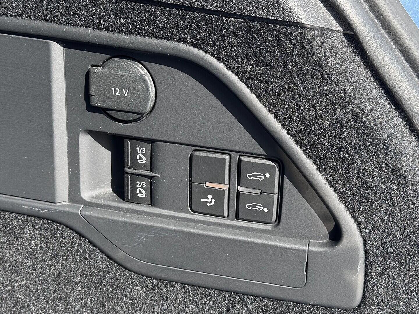 O419V08150_35.webp_TOUAREG R-line 3.0 TDI 193 kW automat, DPH