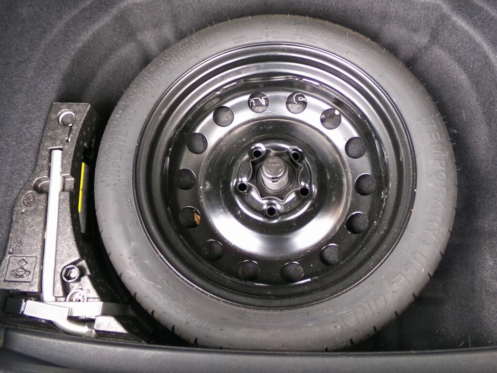 O419V08151_32.webp_GOLF comfortline 1.2 TSI 81 kW manuál