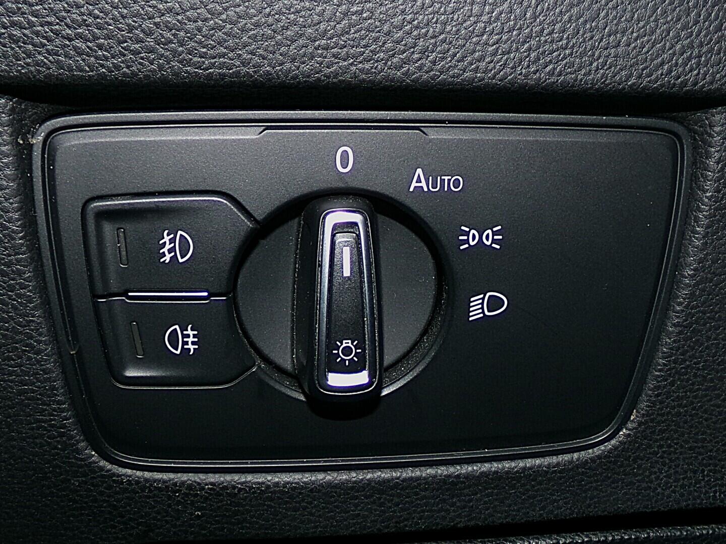 O419V08152_22.webp_PASSAT R-Line 2.0 TDI 110 kW manuál