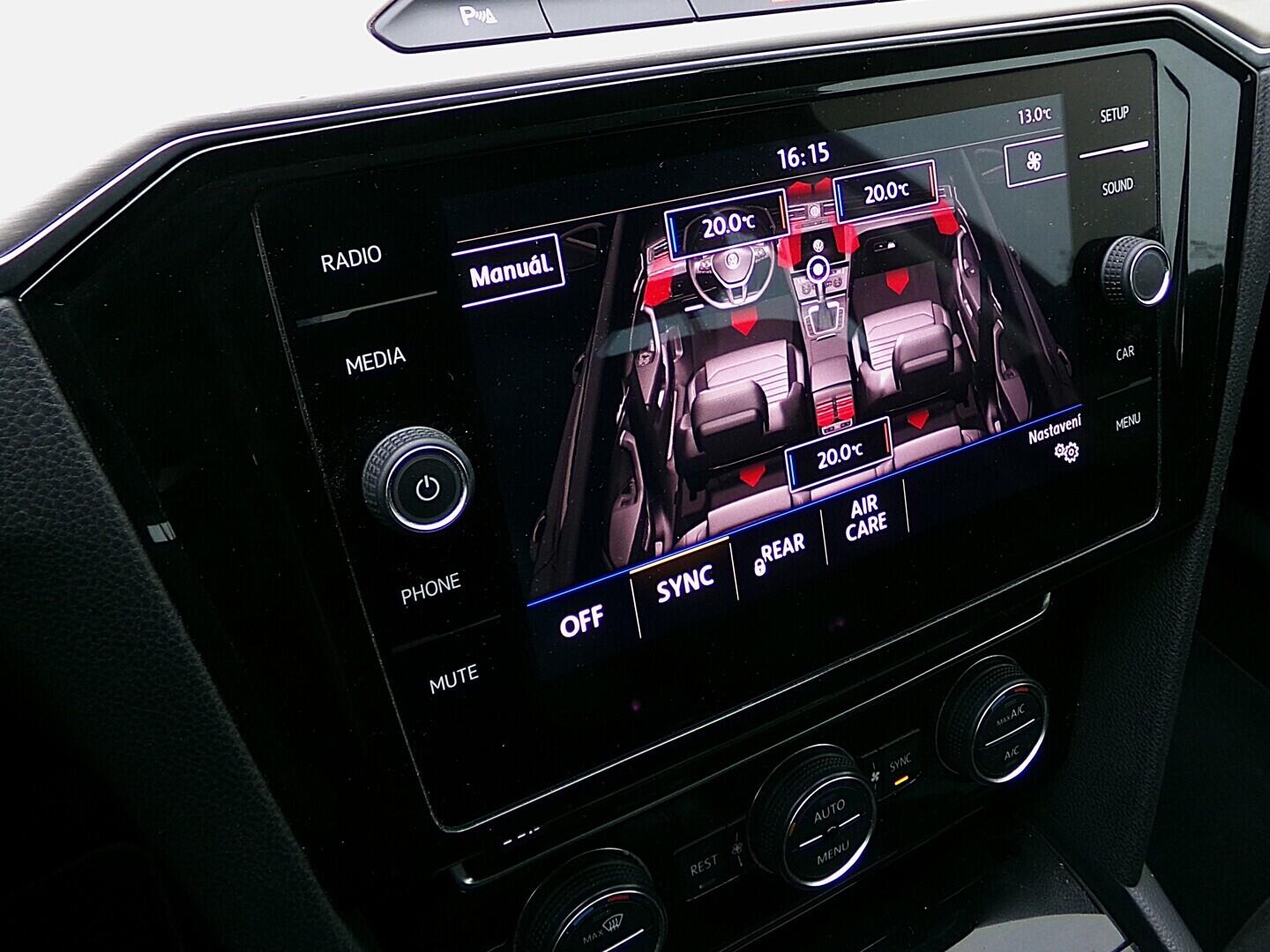 O419V08152_28.webp_PASSAT R-Line 2.0 TDI 110 kW manuál