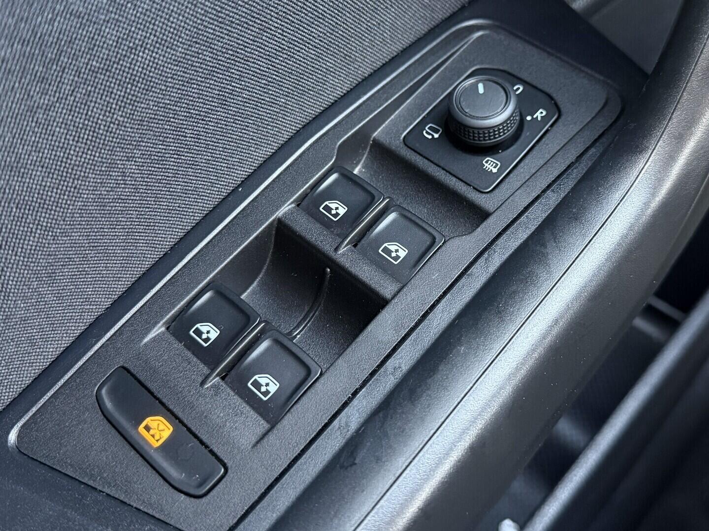 O419V08153_21.webp_T-ROC Life 1.5 TSI 110 kW automat, DPH