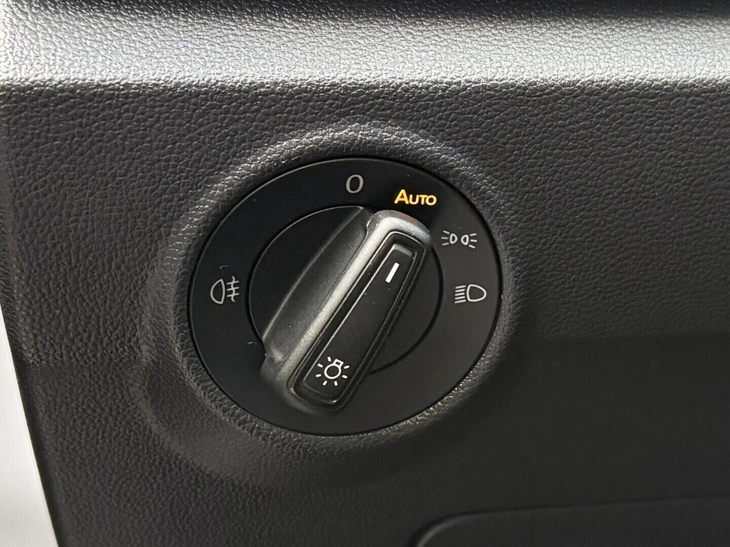 O419V08153_22.webp_T-ROC Life 1.5 TSI 110 kW automat, DPH