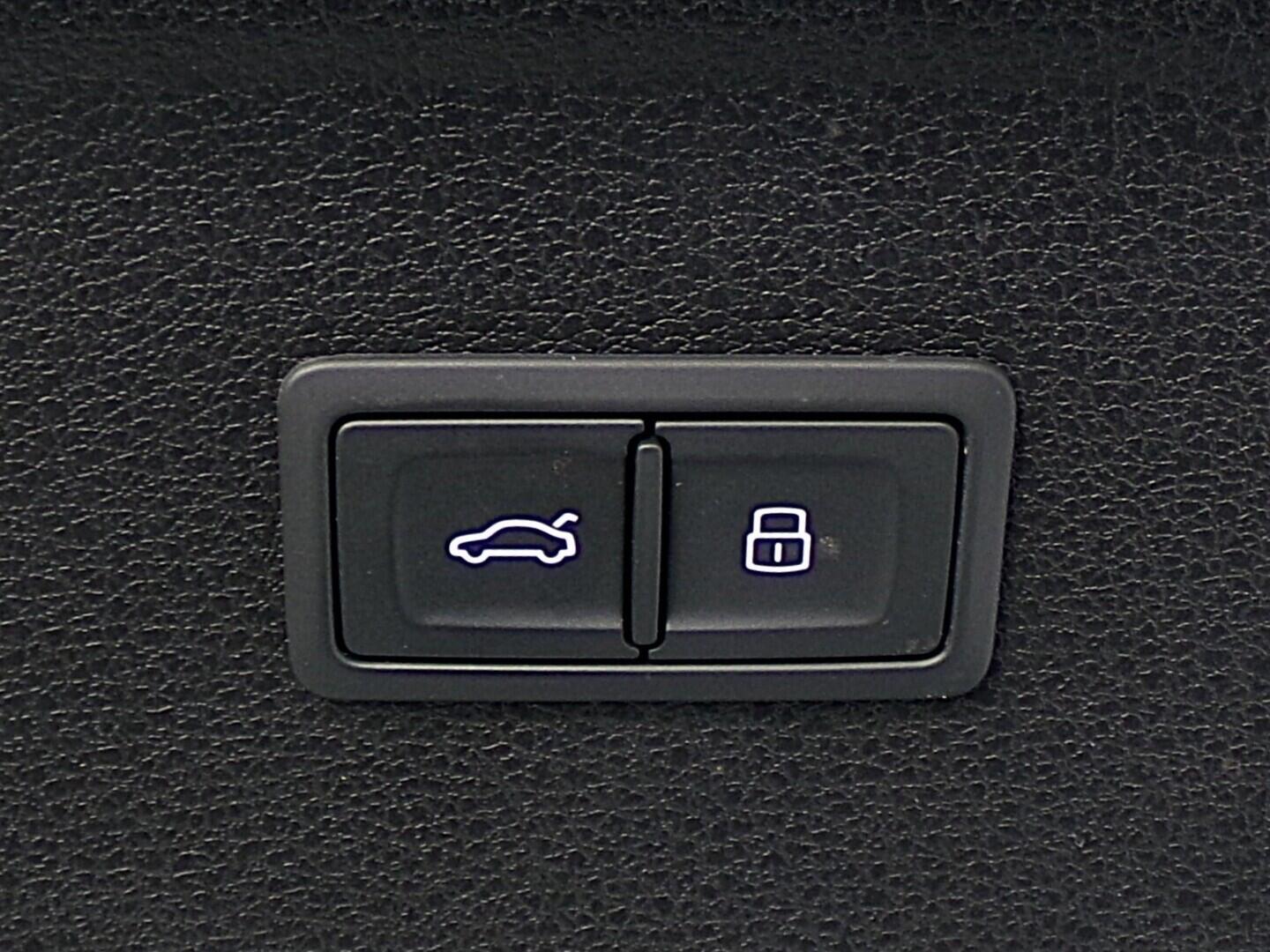 O419V08154_36.webp_Q5  2.0 TDI 150 kW automat, DPH