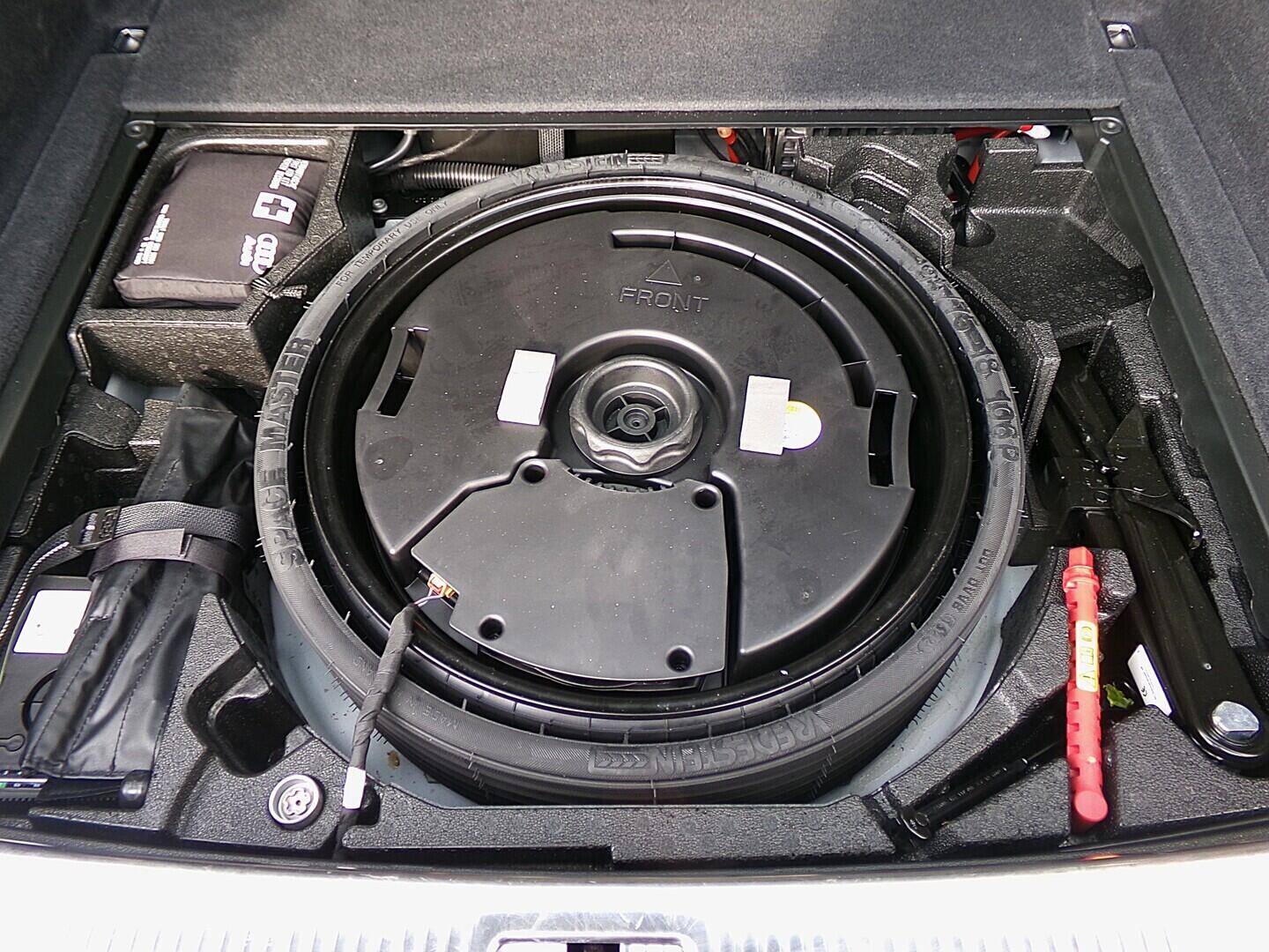 O419V08154_37.webp_Q5  2.0 TDI 150 kW automat, DPH