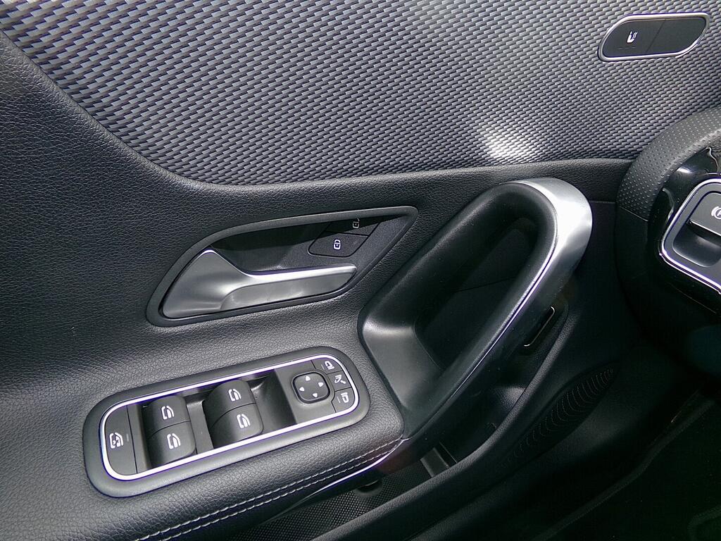 O419V08155_21.webp_CLA Progressive Linie 1.3  M282 DE 14 AL 120 kW automat