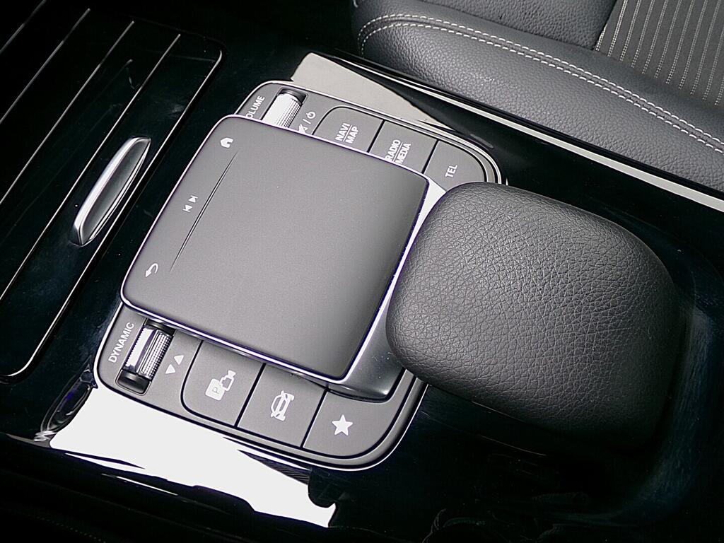 O419V08155_35.webp_CLA Progressive Linie 1.3  M282 DE 14 AL 120 kW automat