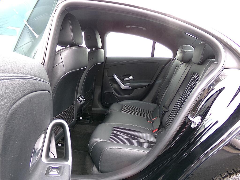 O419V08155_36.webp_CLA Progressive Linie 1.3  M282 DE 14 AL 120 kW automat