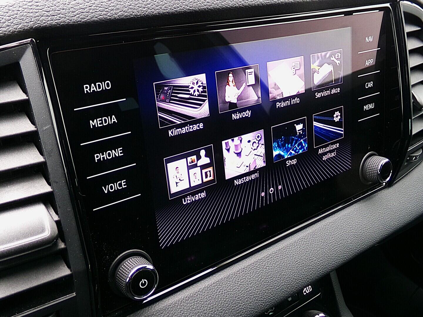 O419V08156_26.webp_KAROQ SportLine 1.5 TSI 110 kW automat, DPH