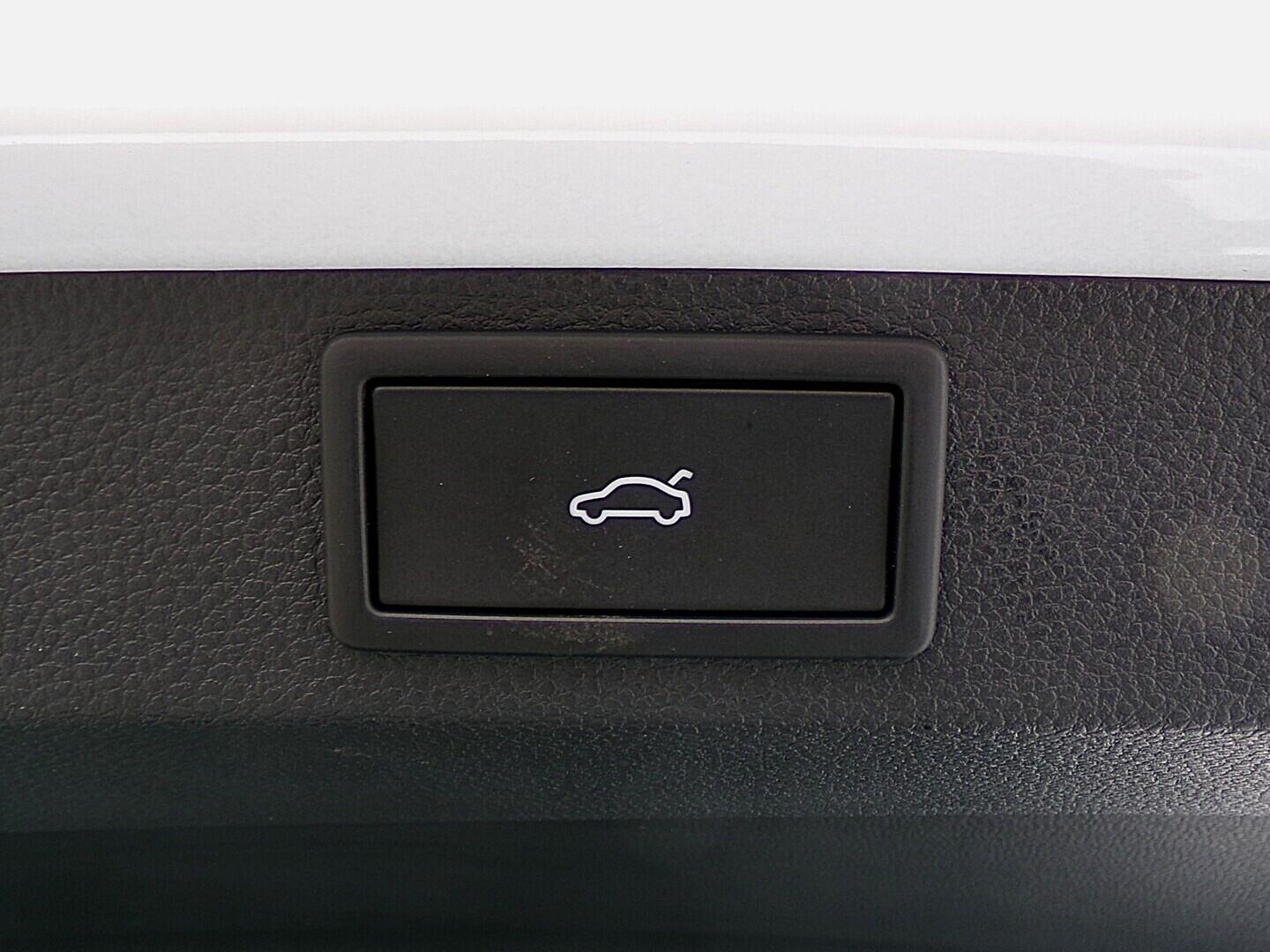 O419V08156_38.webp_KAROQ SportLine 1.5 TSI 110 kW automat, DPH