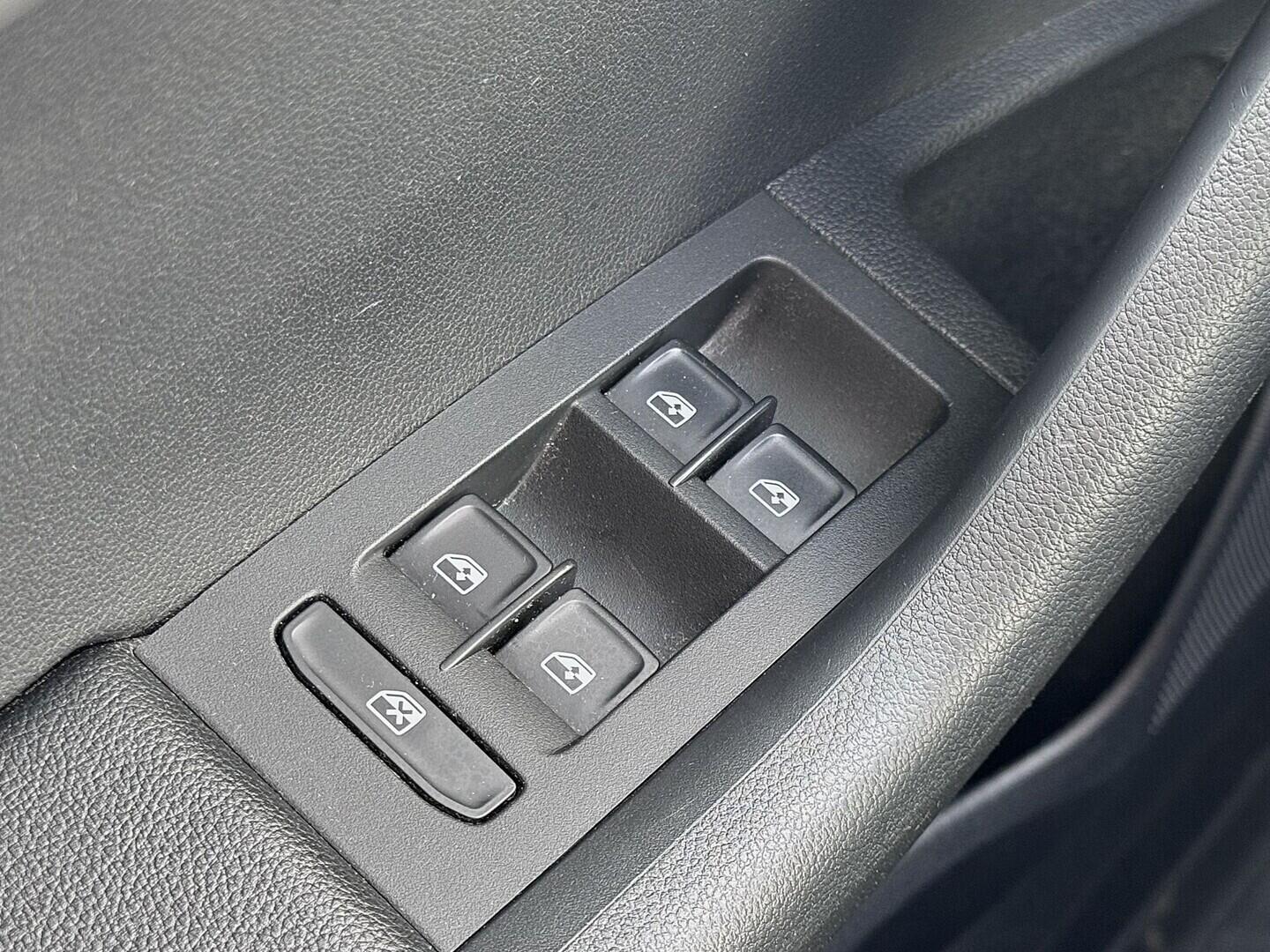 O419V08162_21.webp_OCTAVIA Ambition 1.6 TDI 85 kW manuál