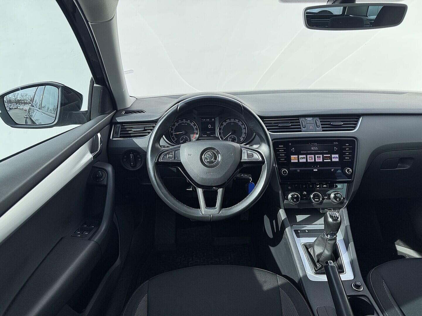 O419V08162_24.webp_OCTAVIA Ambition 1.6 TDI 85 kW manuál