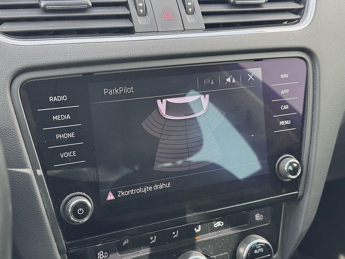 O419V08162_29.webp_OCTAVIA Ambition 1.6 TDI 85 kW manuál