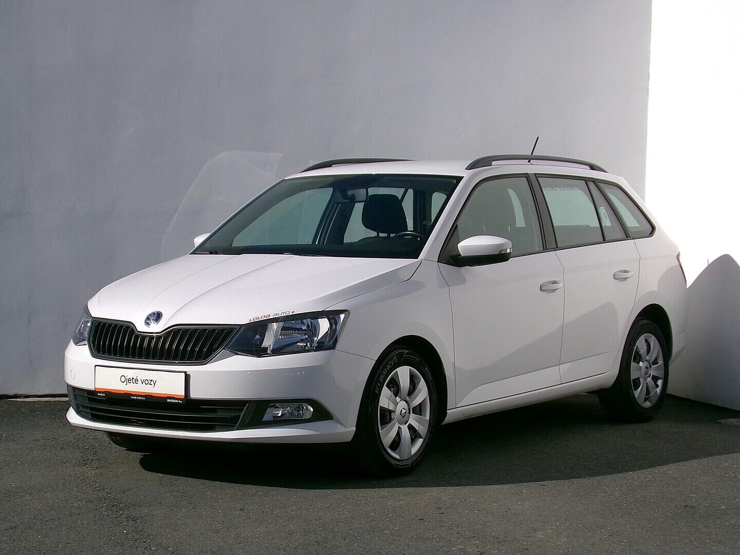 O419V08164_10.webp_FABIA Active 1.0 TSI 70 kW manuál