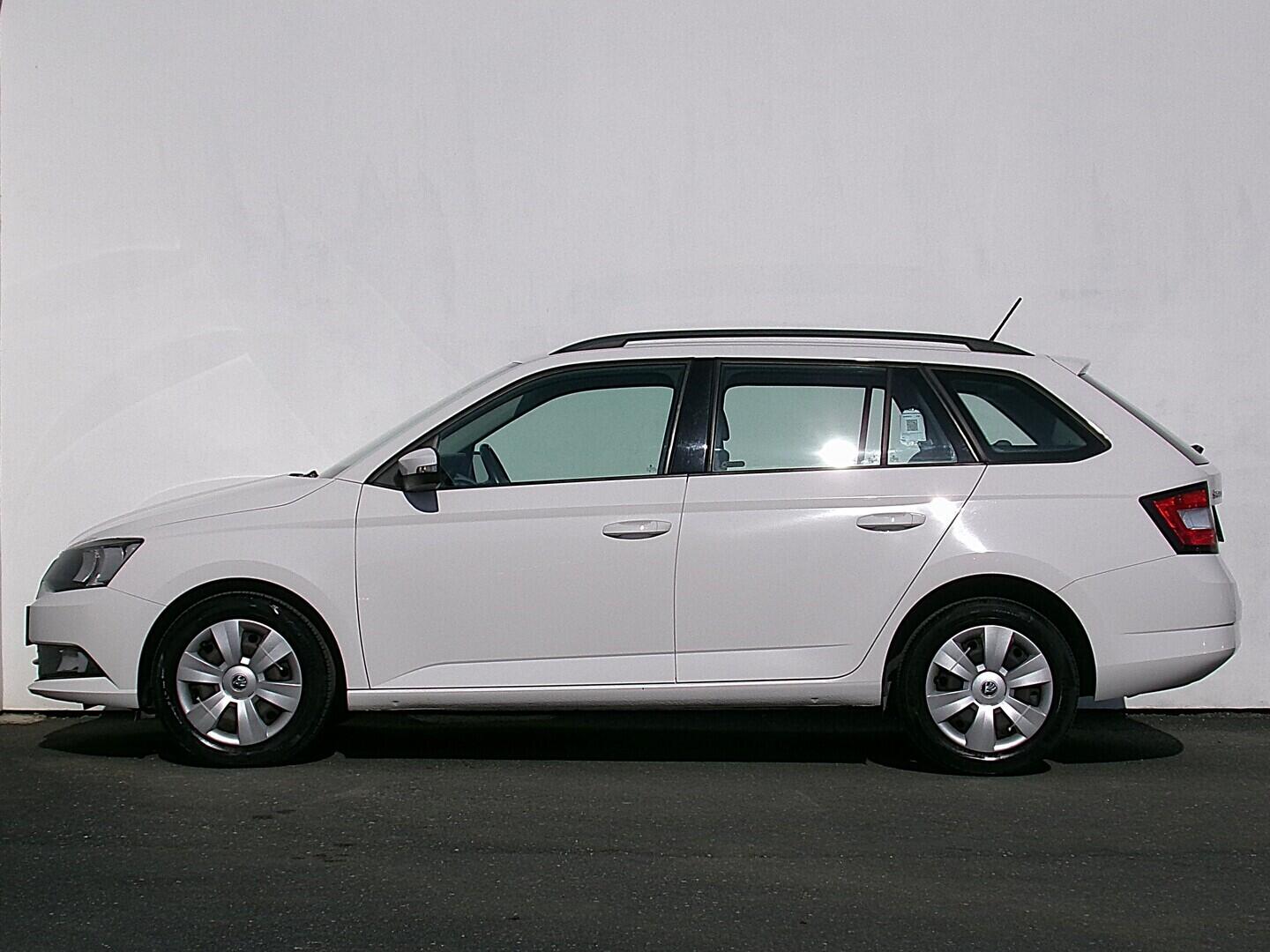 O419V08164_12.webp_FABIA Active 1.0 TSI 70 kW manuál