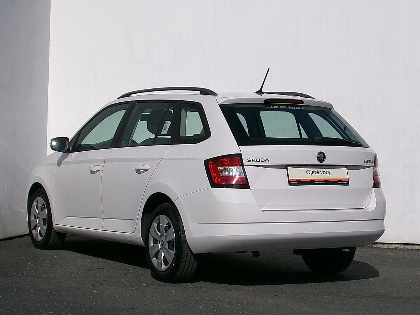 O419V08164_15.webp_FABIA Active 1.0 TSI 70 kW manuál