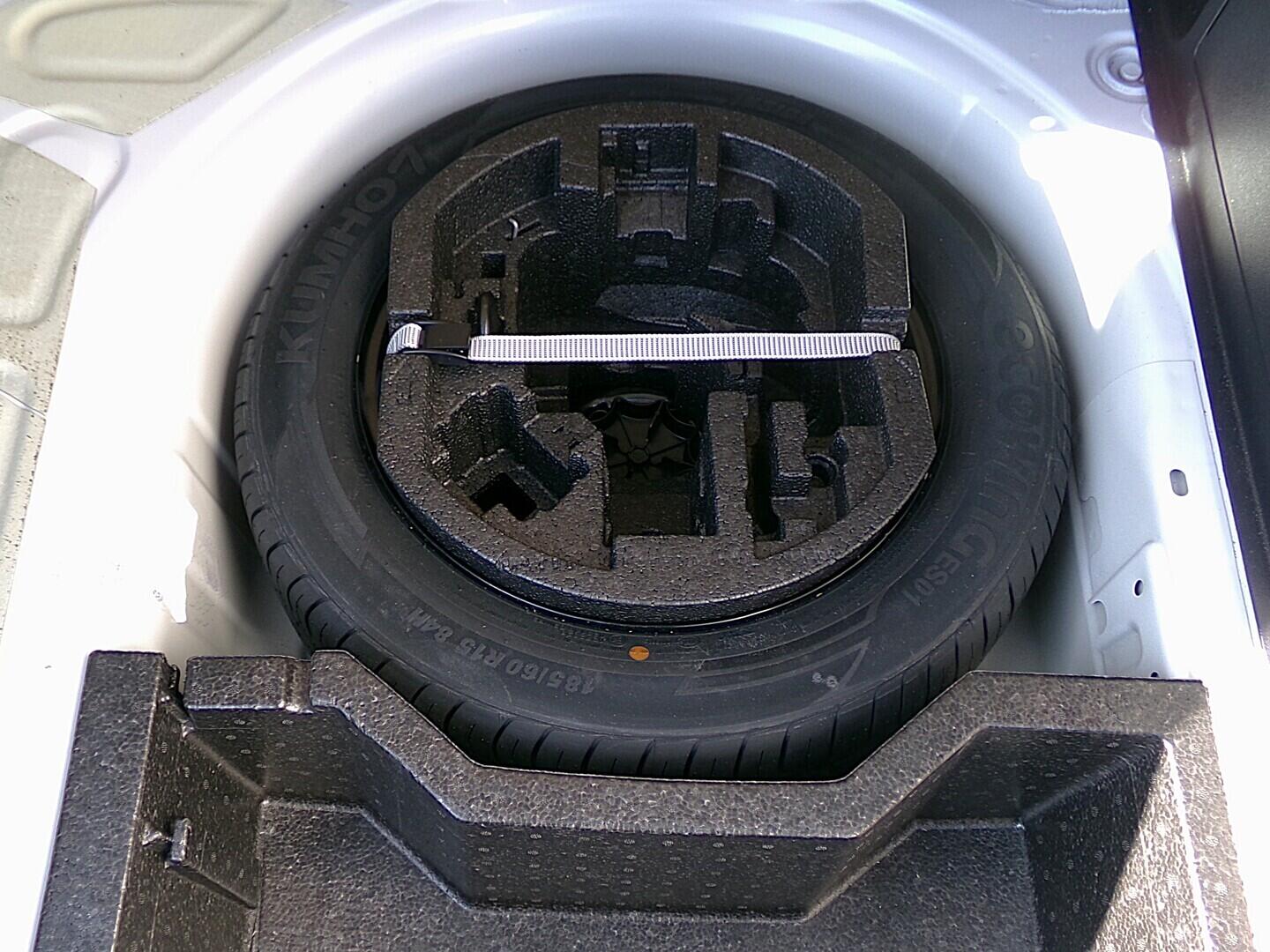 O419V08164_30.webp_FABIA Active 1.0 TSI 70 kW manuál