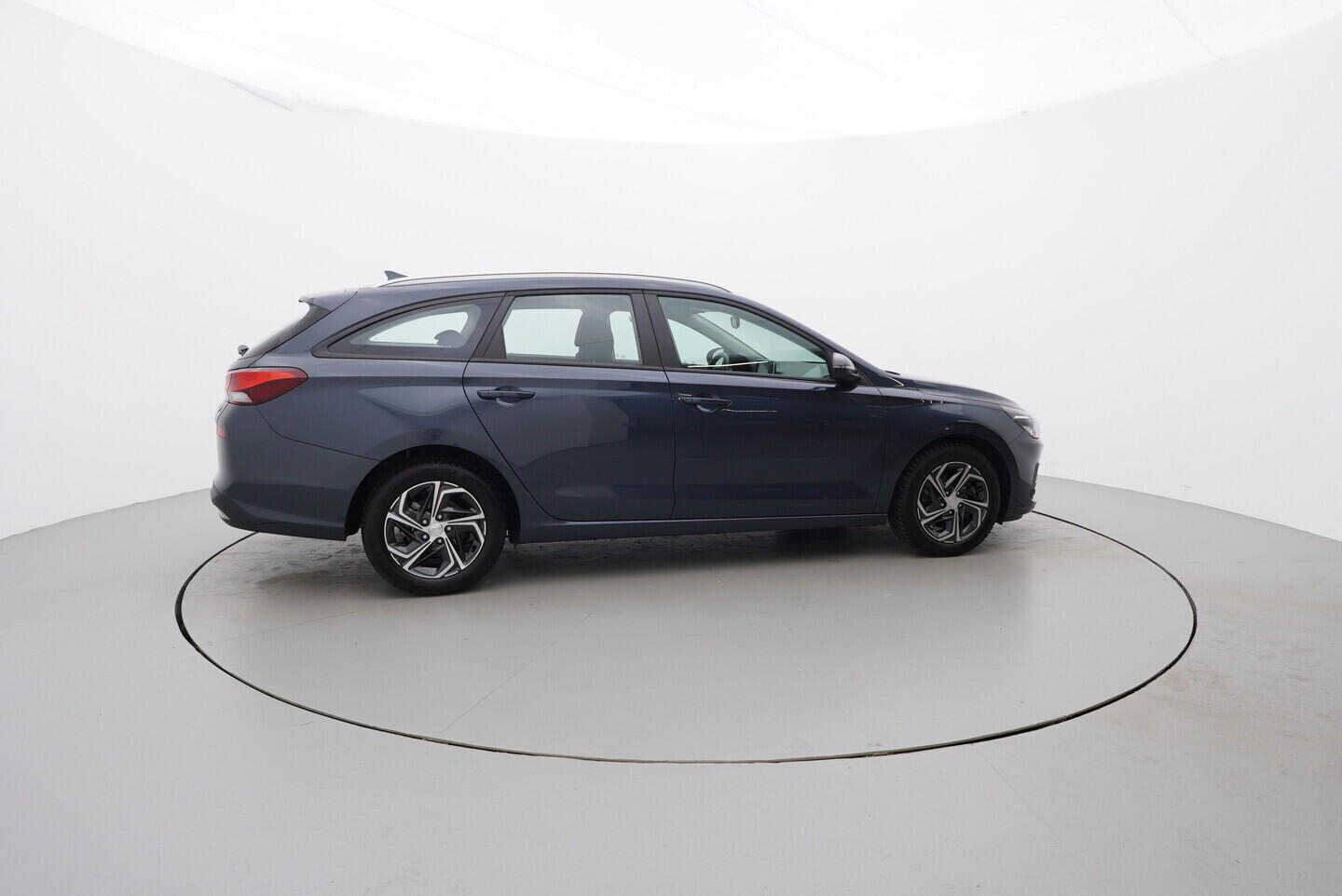 O419V08165_15.webp_I30 Family Comfort 1.0 T-GDi 88 kW manuál, DPH