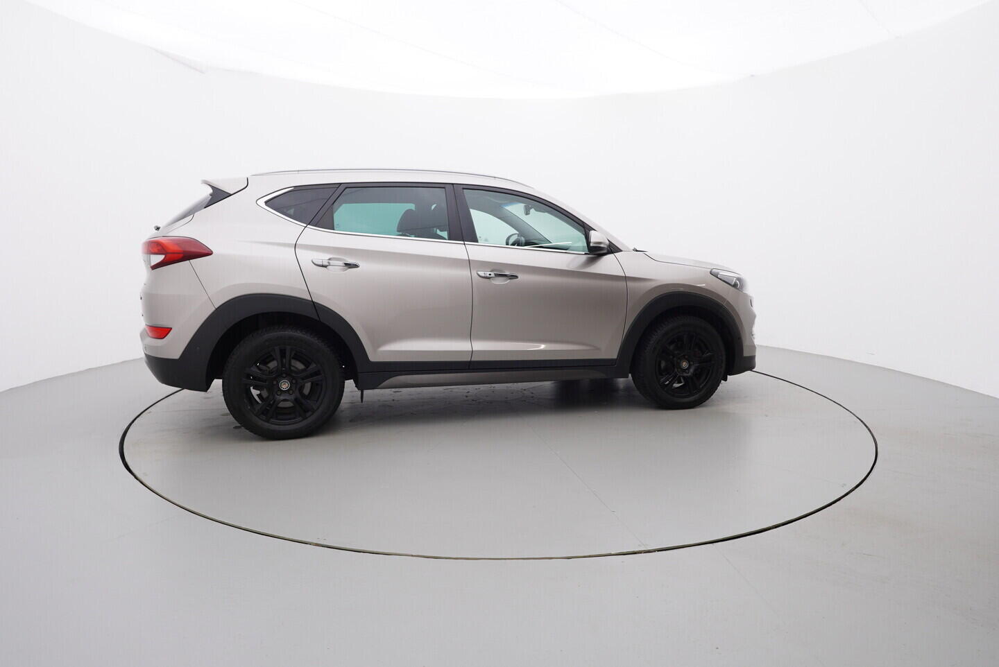 O419V08167_15.webp_TUCSON Premium 2.0  136 kW automat