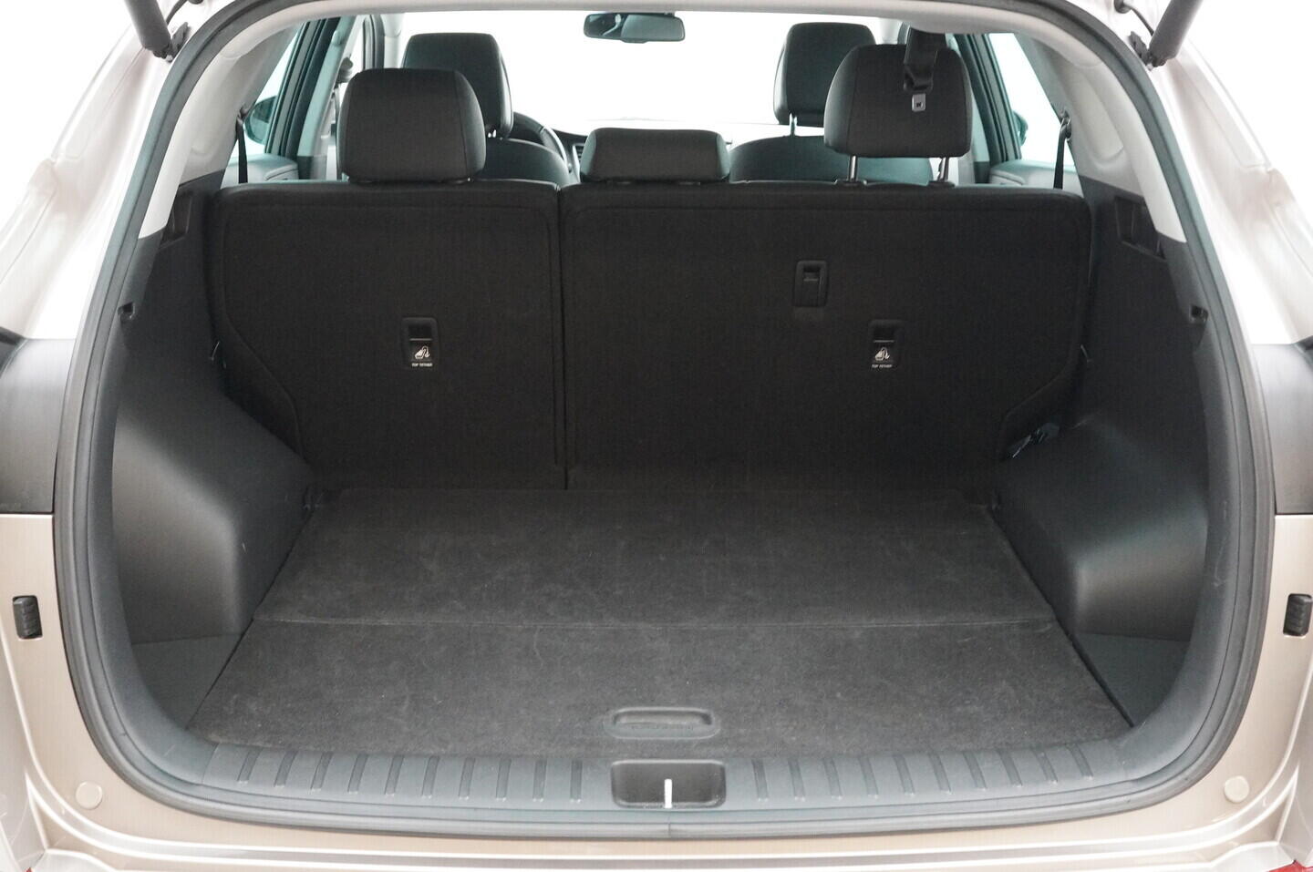 O419V08167_38.webp_TUCSON Premium 2.0  136 kW automat