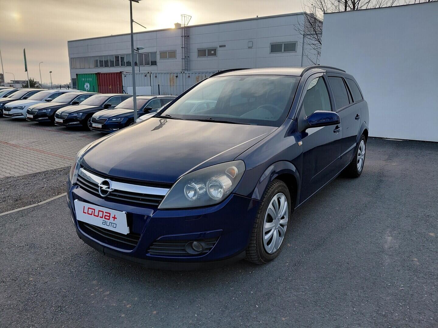 O419V08173_10.webp_ASTRA  1.7 CDTi 74 kW manuál