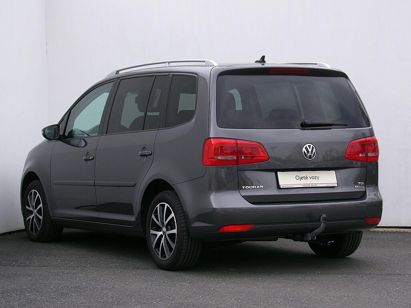 O419V08176_15.webp_TOURAN Comfortline 1.6 TDI 77 kW manuál