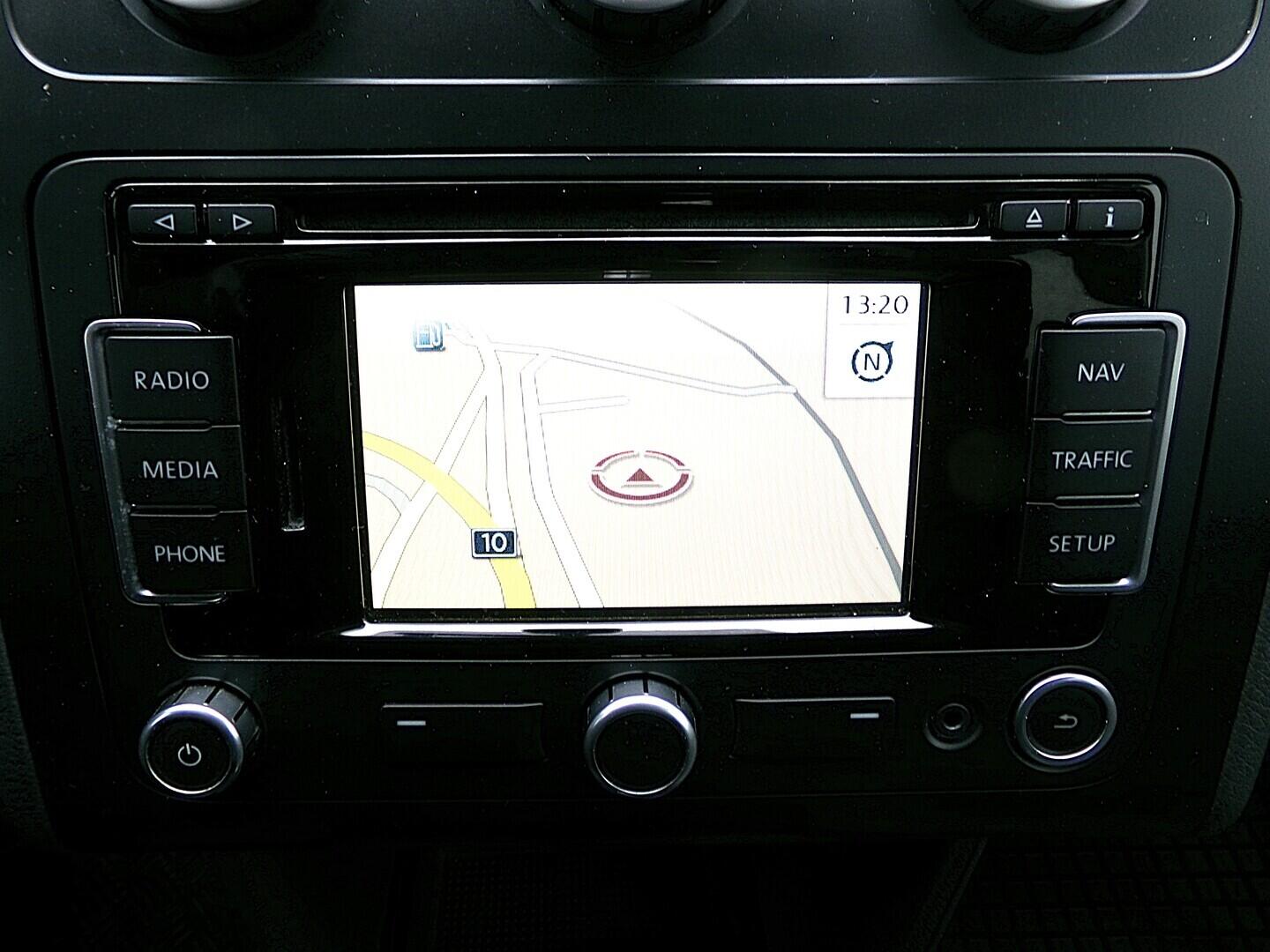 O419V08176_26.webp_TOURAN Comfortline 1.6 TDI 77 kW manuál