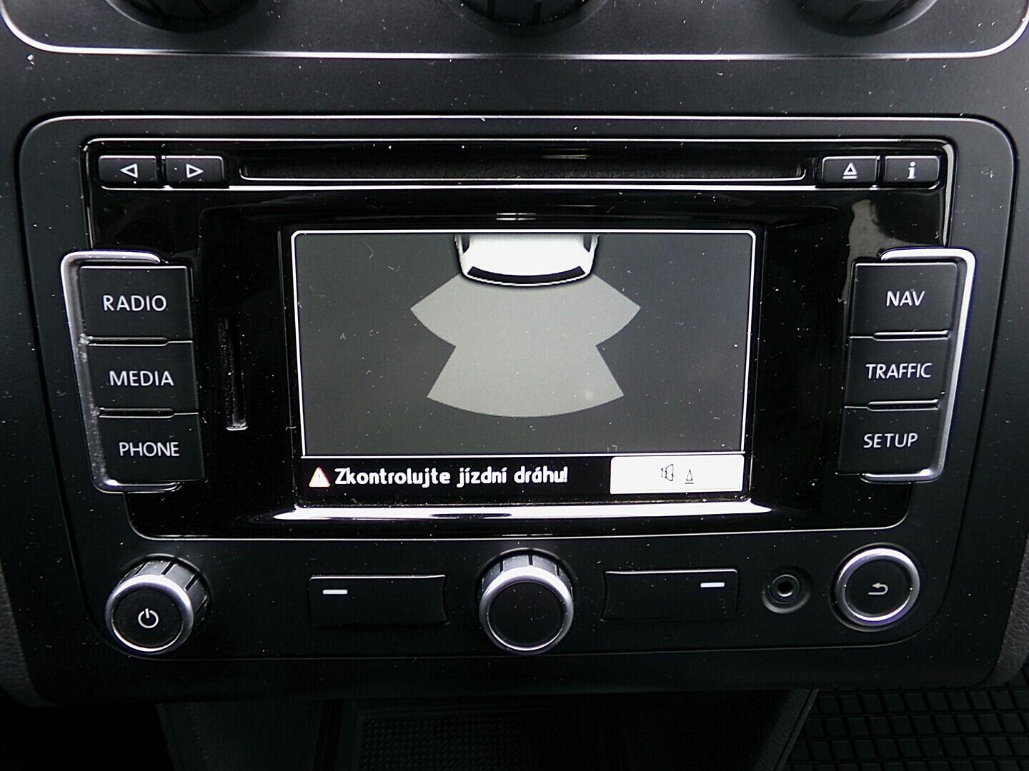 O419V08176_28.webp_TOURAN Comfortline 1.6 TDI 77 kW manuál