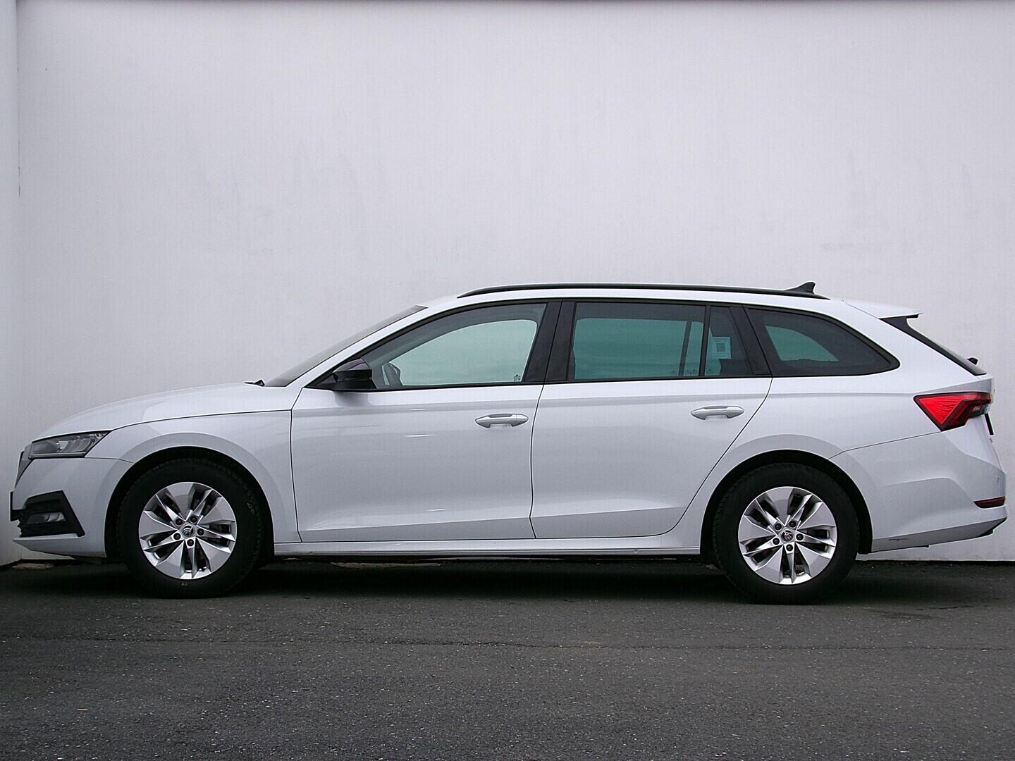 O419V08179_12.webp_OCTAVIA Ambition 1.5 TSI 110 kW manuál, DPH