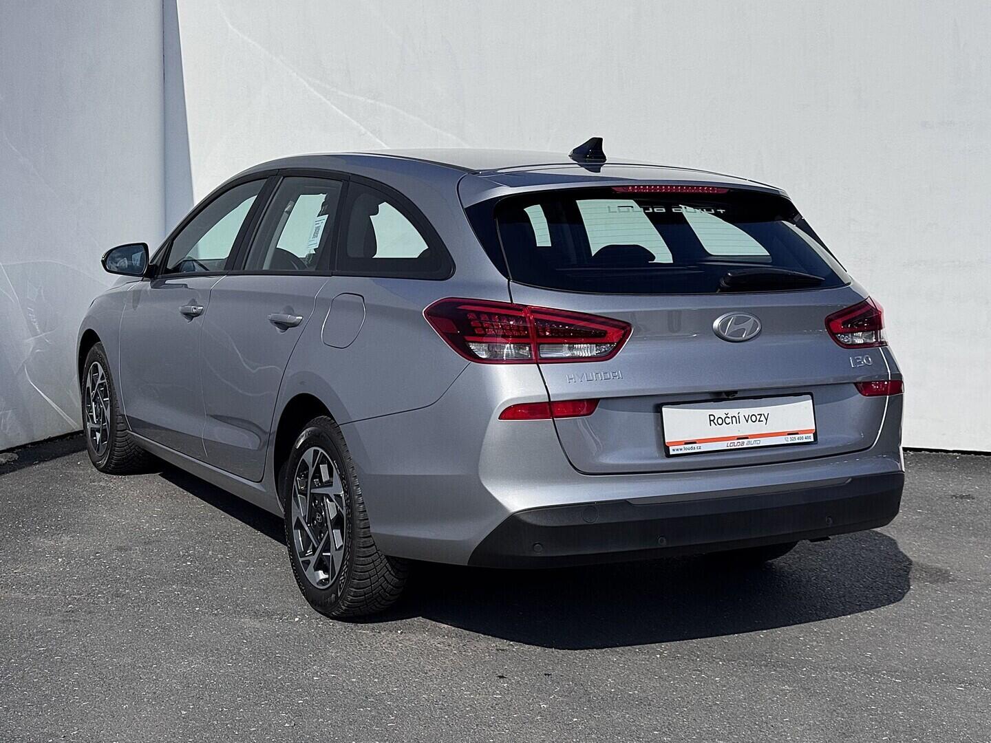 O419V08181_15.webp_I30 Start 1.0  74 kW manuál, DPH