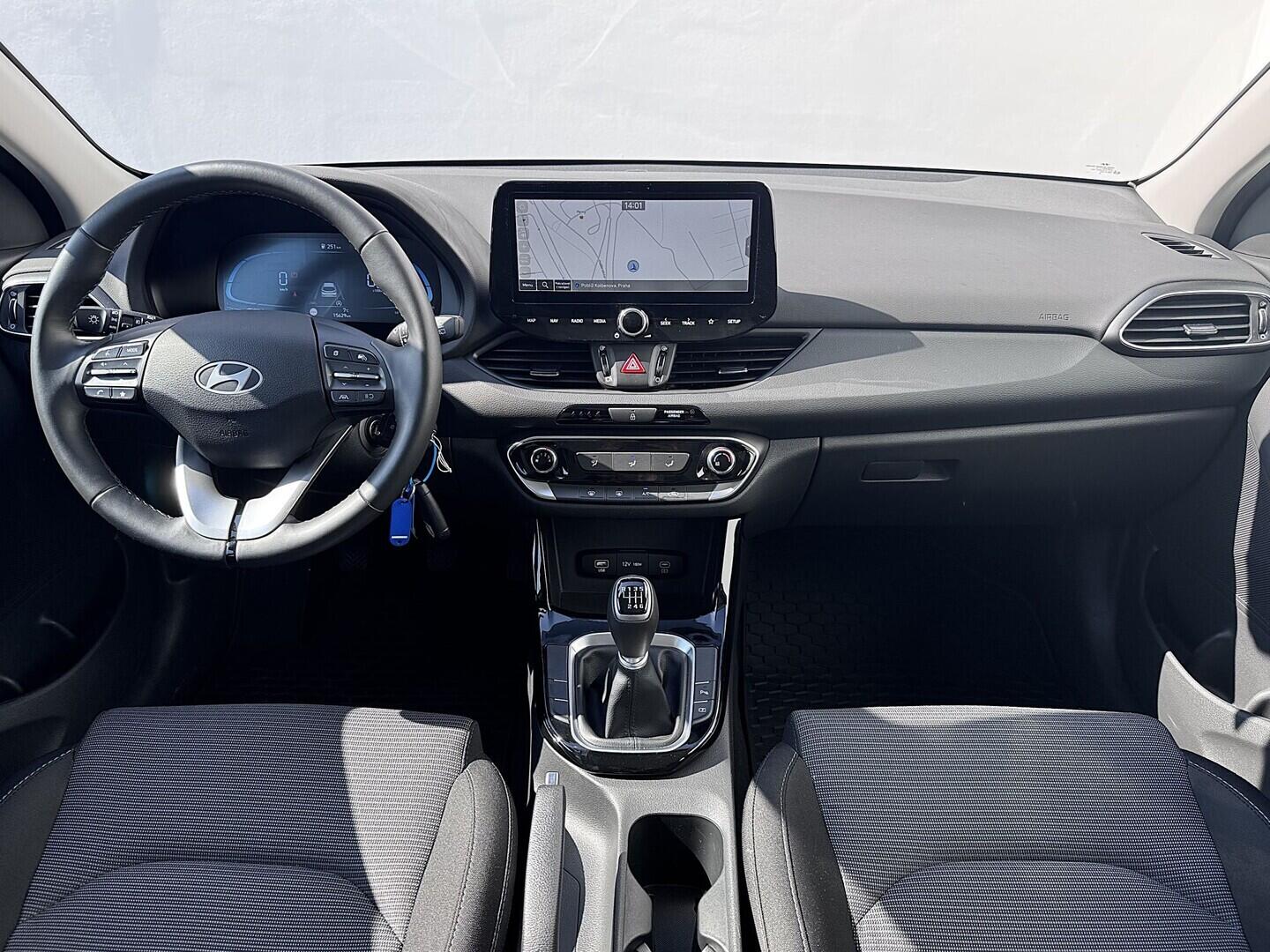 O419V08181_18.webp_I30 Start 1.0  74 kW manuál, DPH