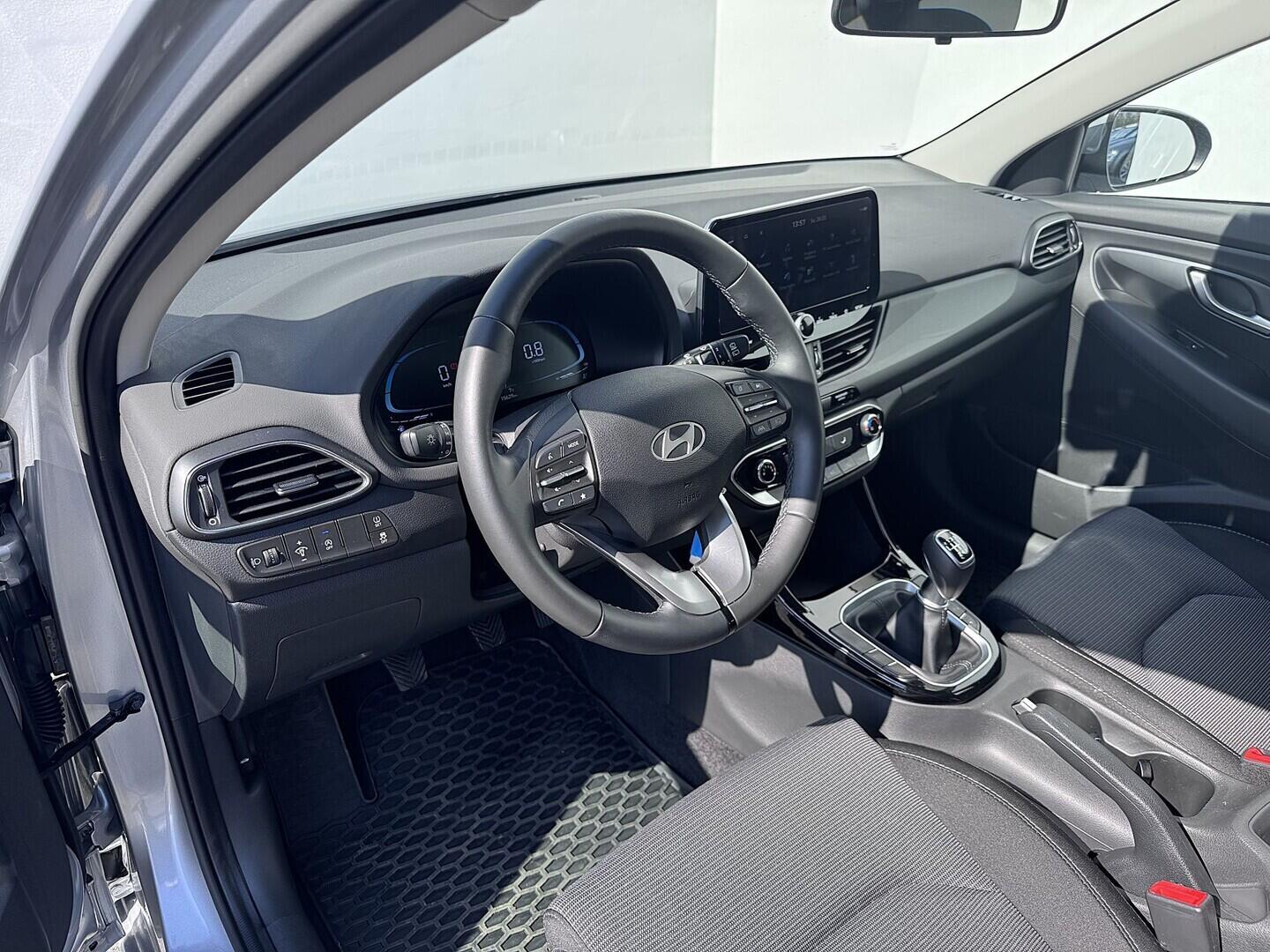 O419V08181_19.webp_I30 Start 1.0  74 kW manuál, DPH