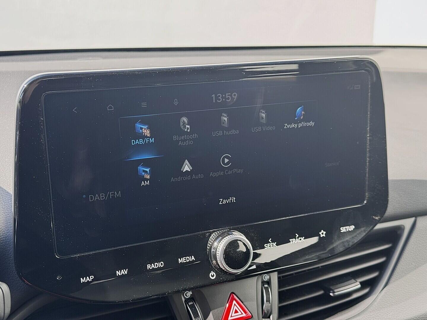 O419V08181_25.webp_I30 Start 1.0  74 kW manuál, DPH