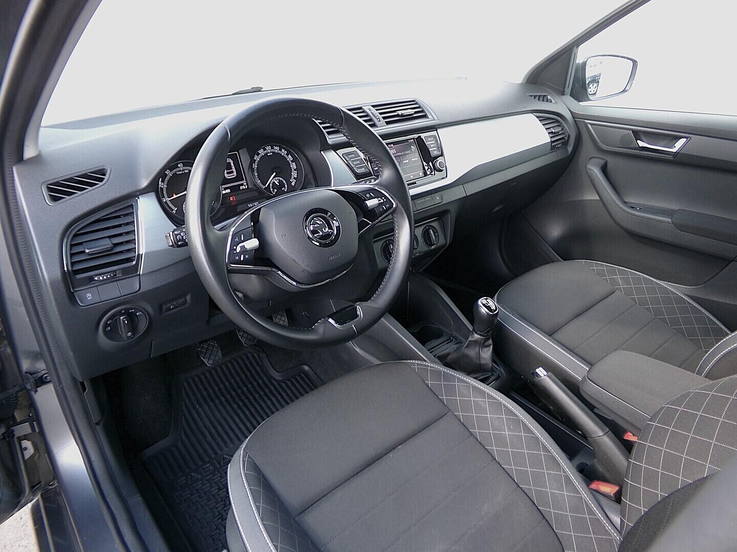 O419V08186_19.webp_FABIA Ambition 1.0 TSI 70 kW manuál, DPH