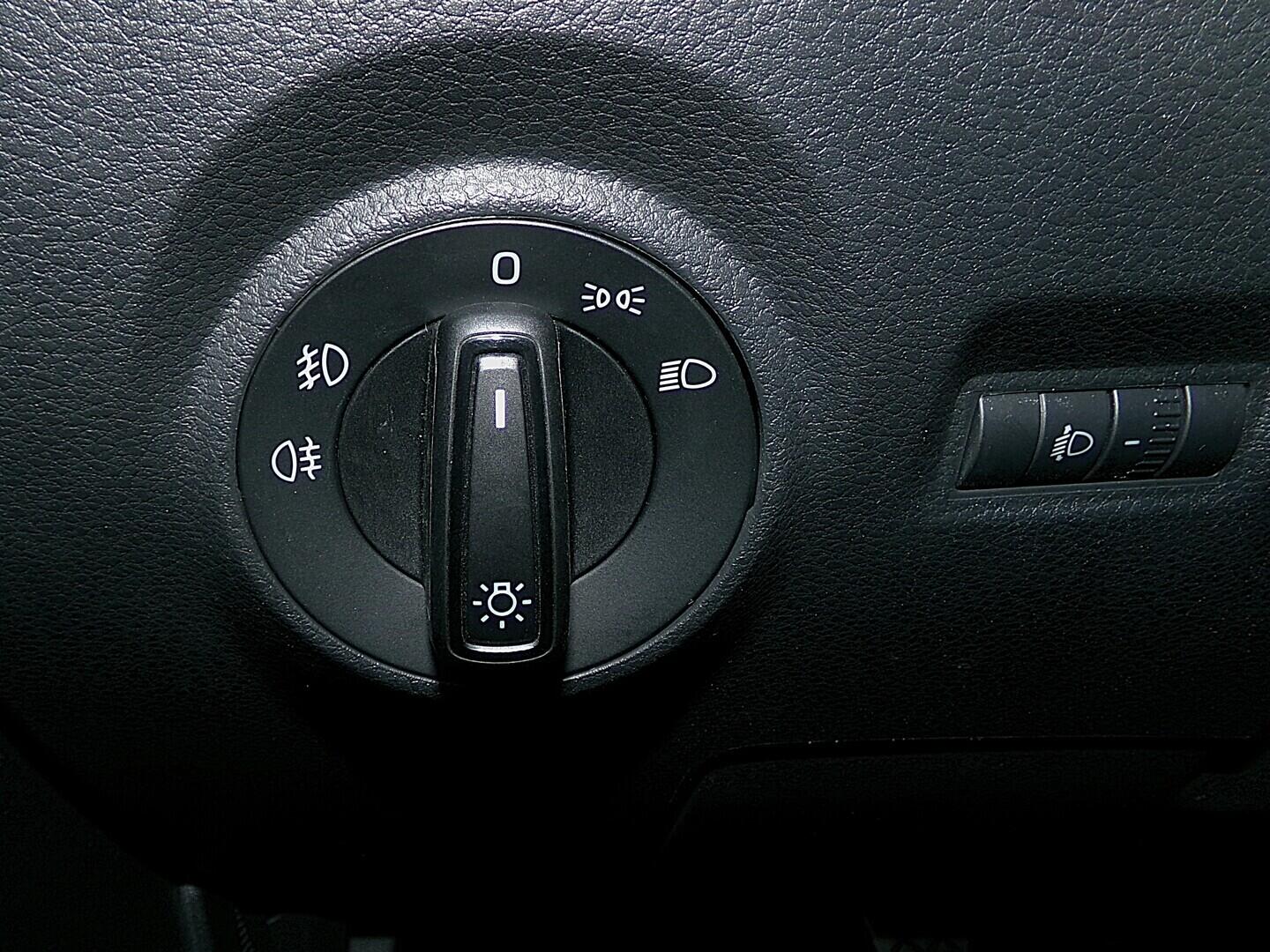 O419V08186_22.webp_FABIA Ambition 1.0 TSI 70 kW manuál, DPH