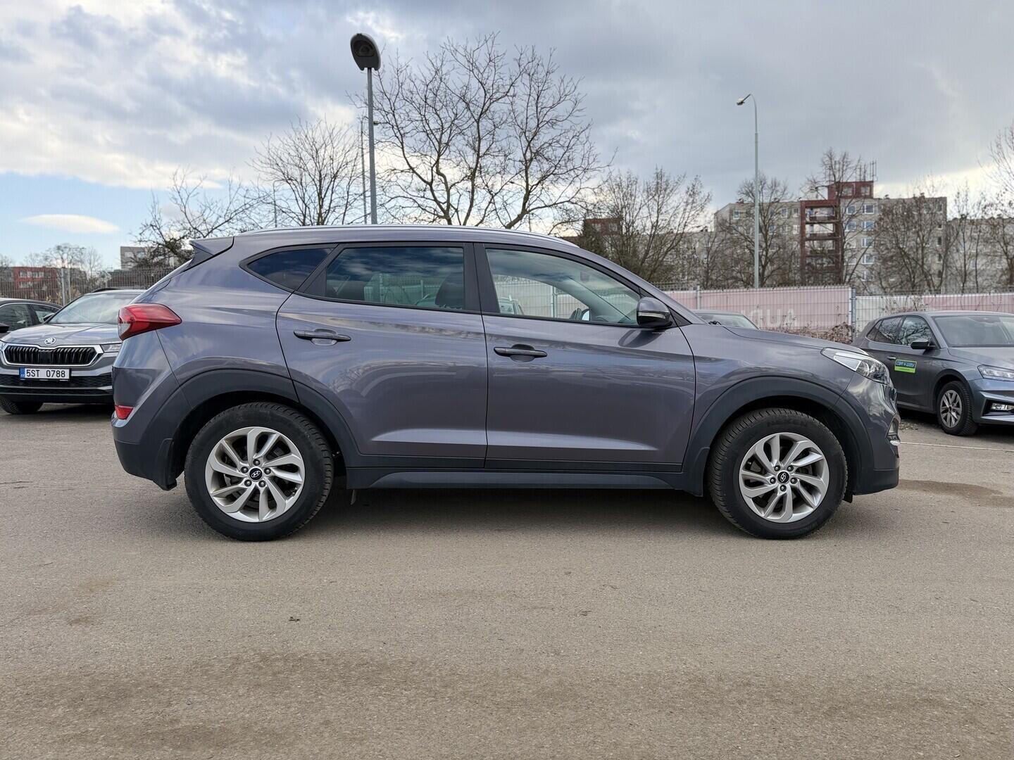 O419V08187_11.webp_TUCSON Go czech 1.7  85 kW manuál