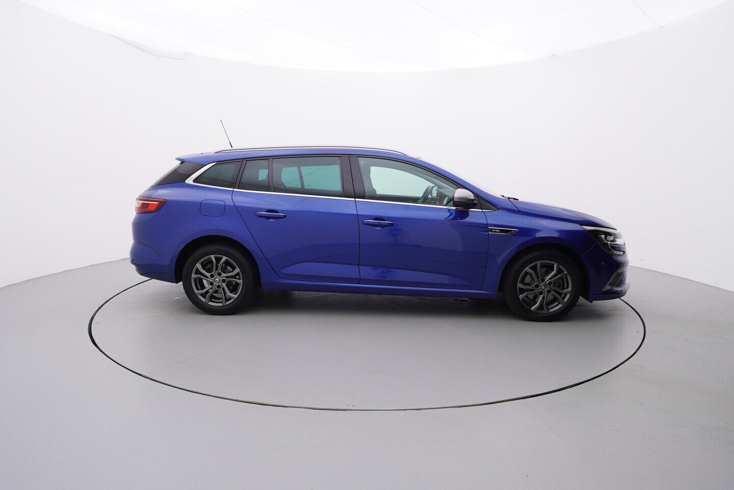 O419V08188_15.webp_MÉGANE GT-Line 1.3  120 kW automat