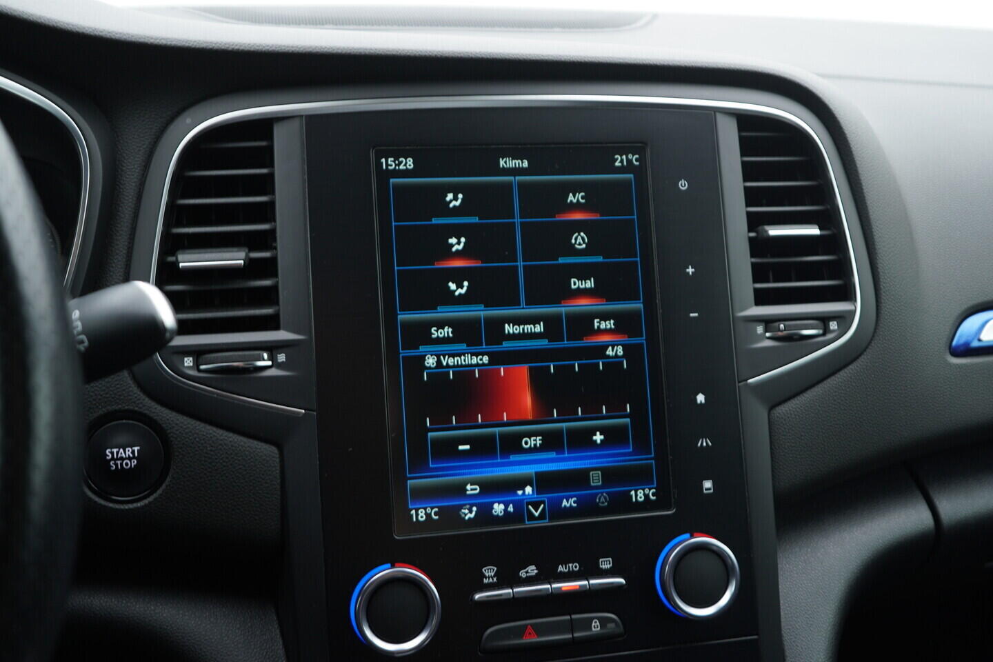 O419V08188_31.webp_MÉGANE GT-Line 1.3  120 kW automat