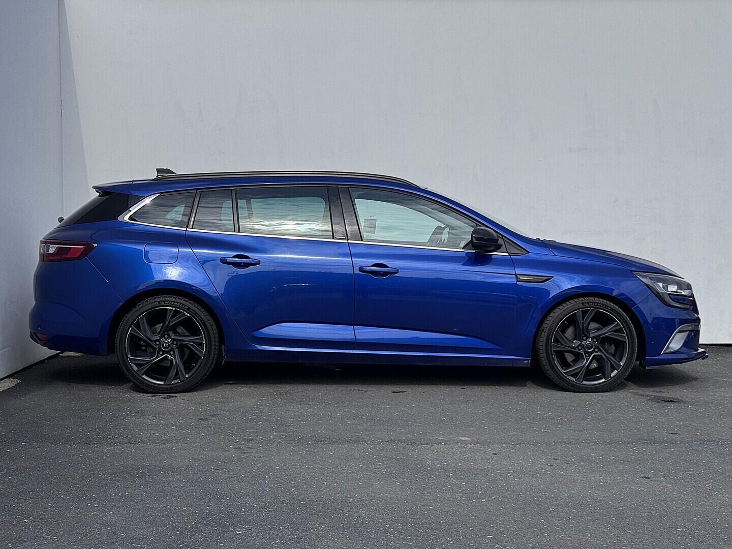 O419V08190_16.webp_MÉGANE GT 1.6 TCe 165 kW automat, DPH