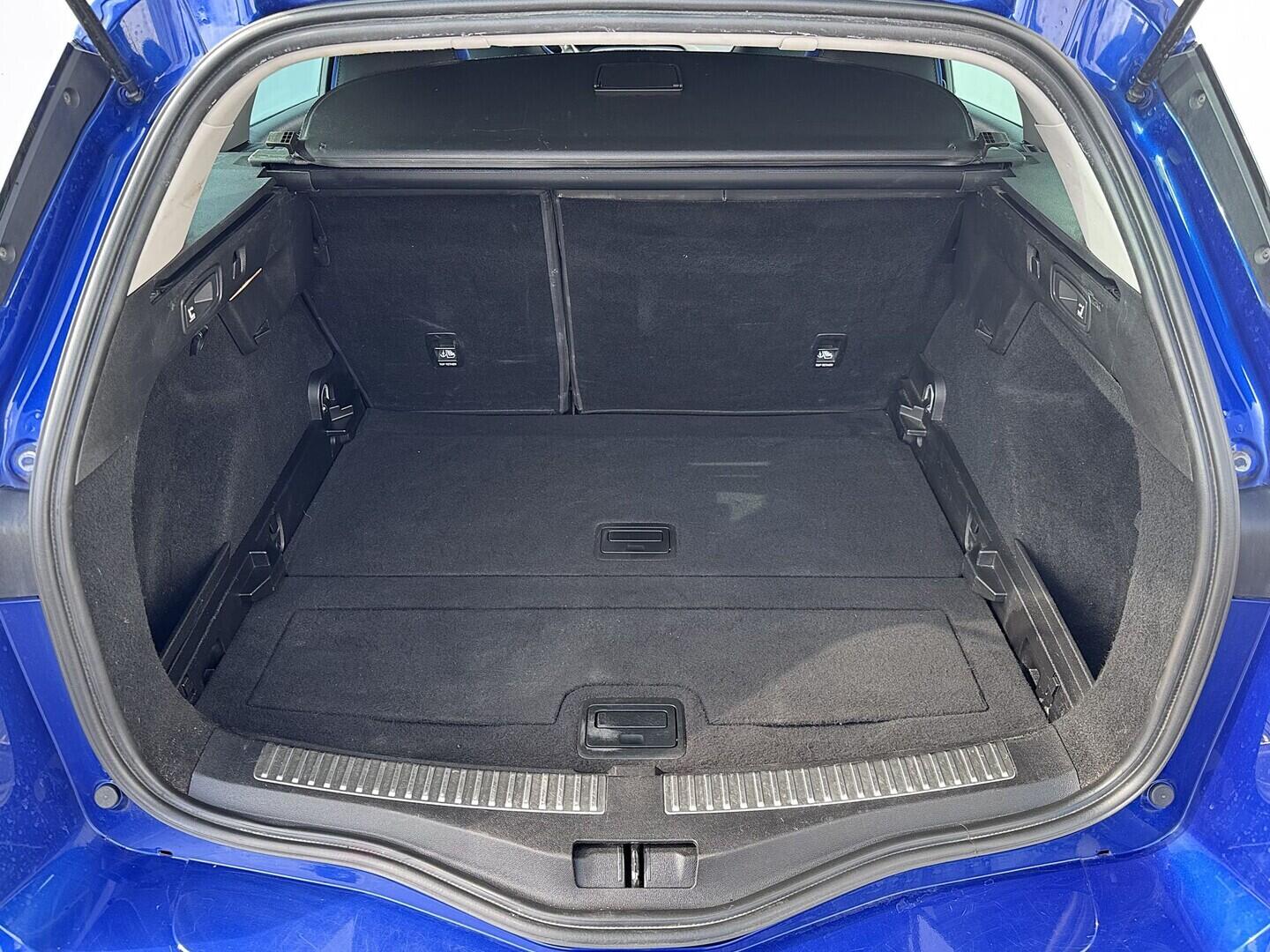 O419V08190_31.webp_MÉGANE GT 1.6 TCe 165 kW automat, DPH